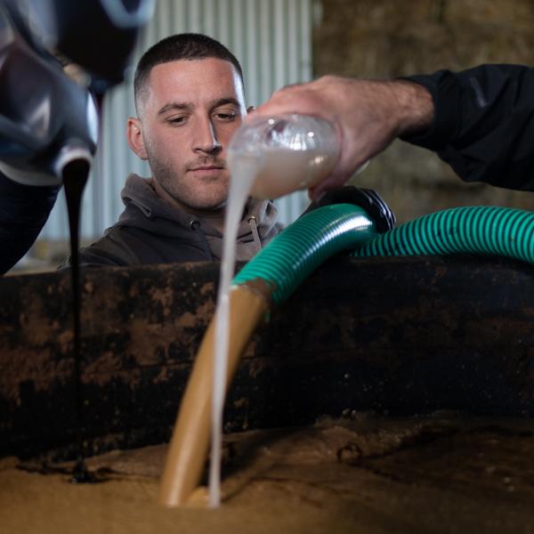 Προσθήκη υλικών ενσίρωσης