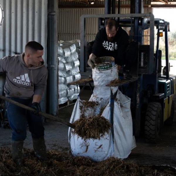 Γέμισμα μεγασάκων